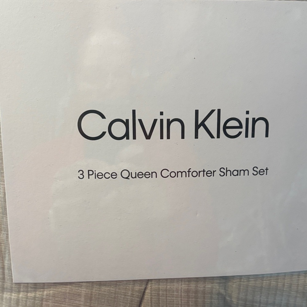 Calvin Klein Neutral 3-Piece Queen Set